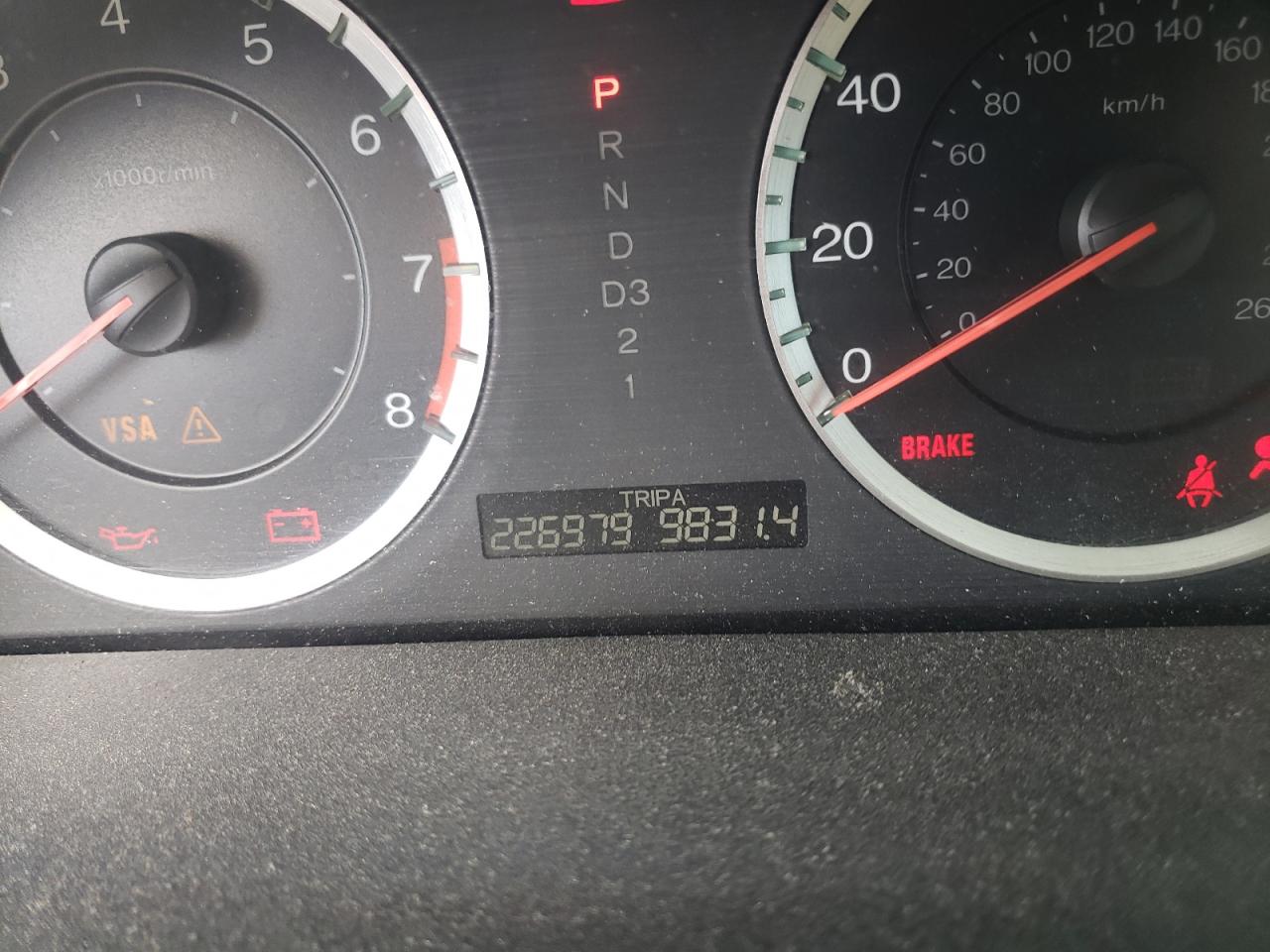 Photo 8 from auction – 2010 HONDA ACCORD LXP with VIN 1HGCP2F45AA084134