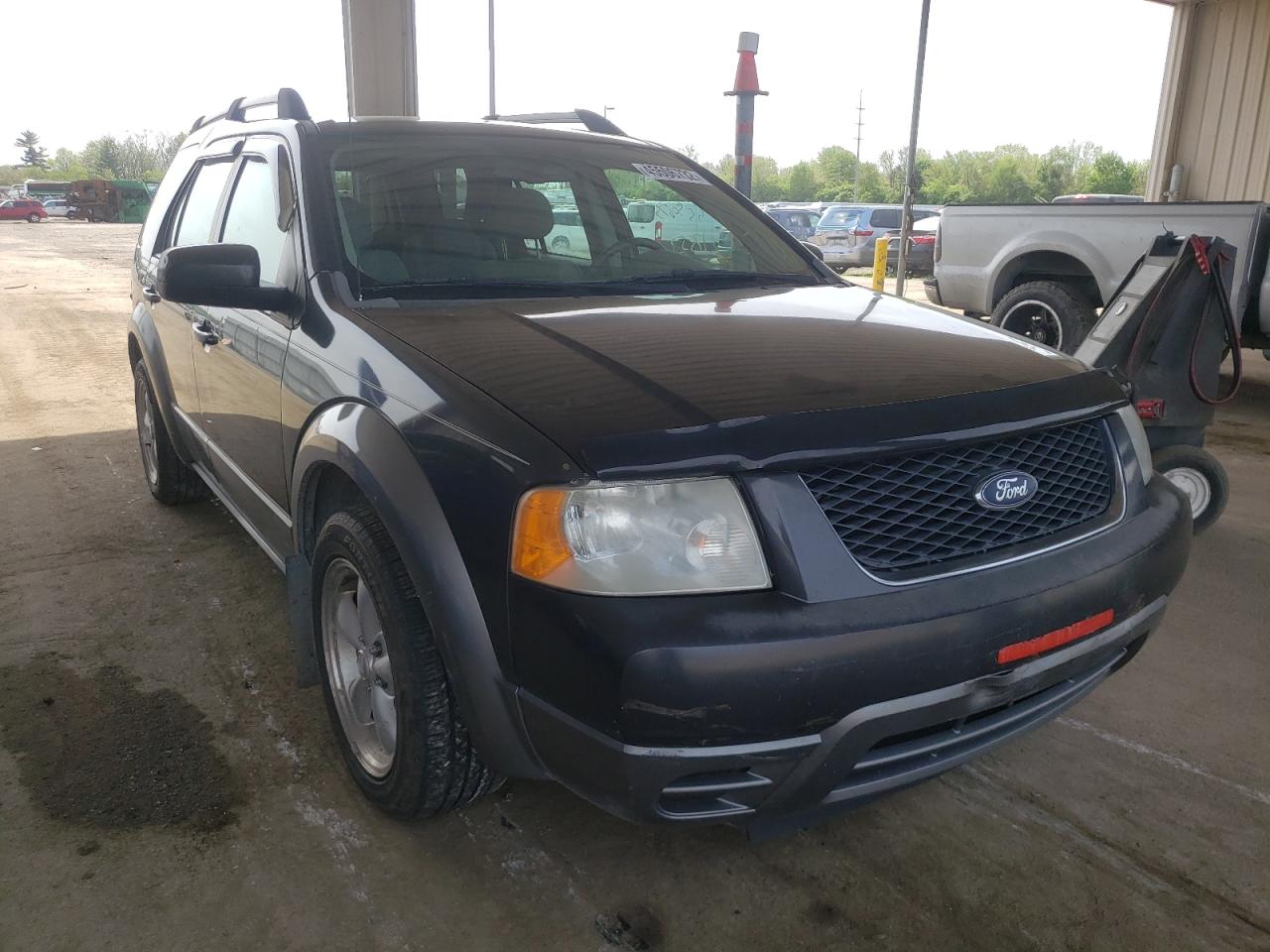 FORD FREESTYLE 2007 with VIN 1FMDK051X7GA00002 - Photo from auction