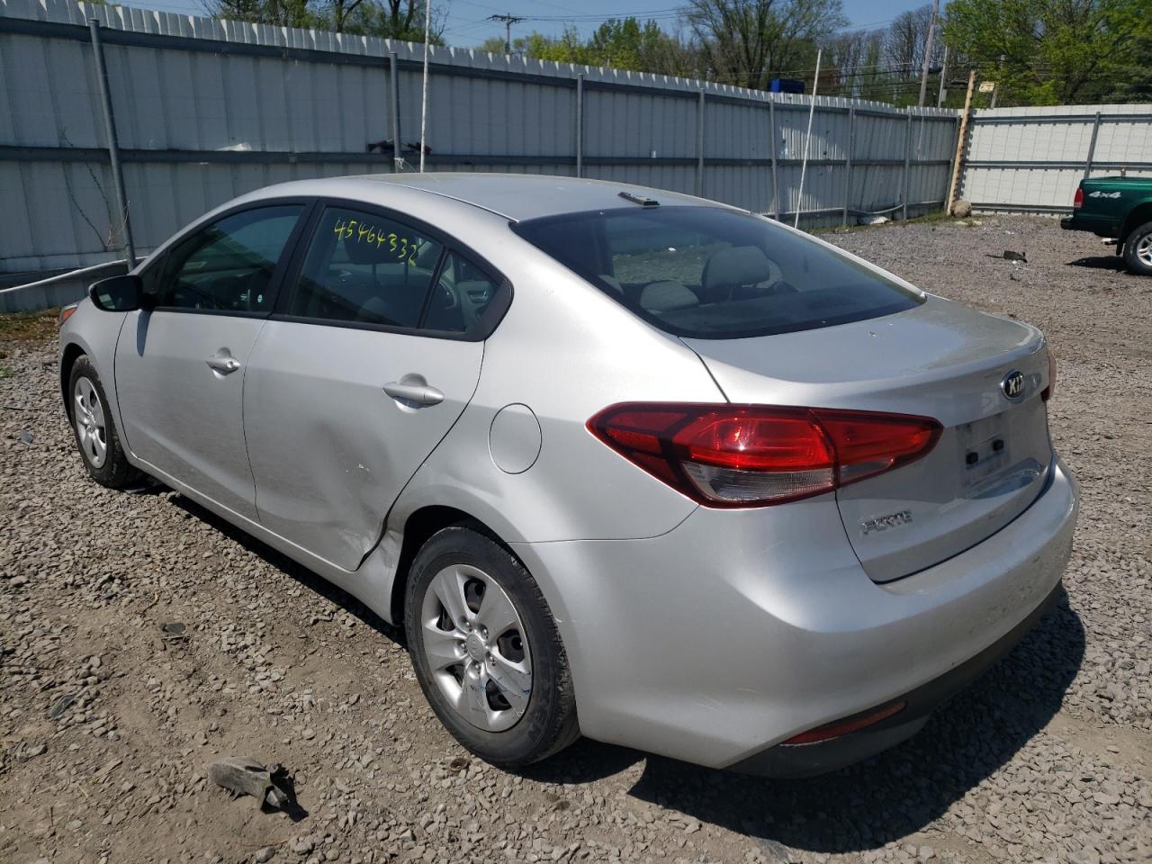 Photo 16 from auction – 2017 KIA FORTE LX with VIN 3KPFK4A74HE158402