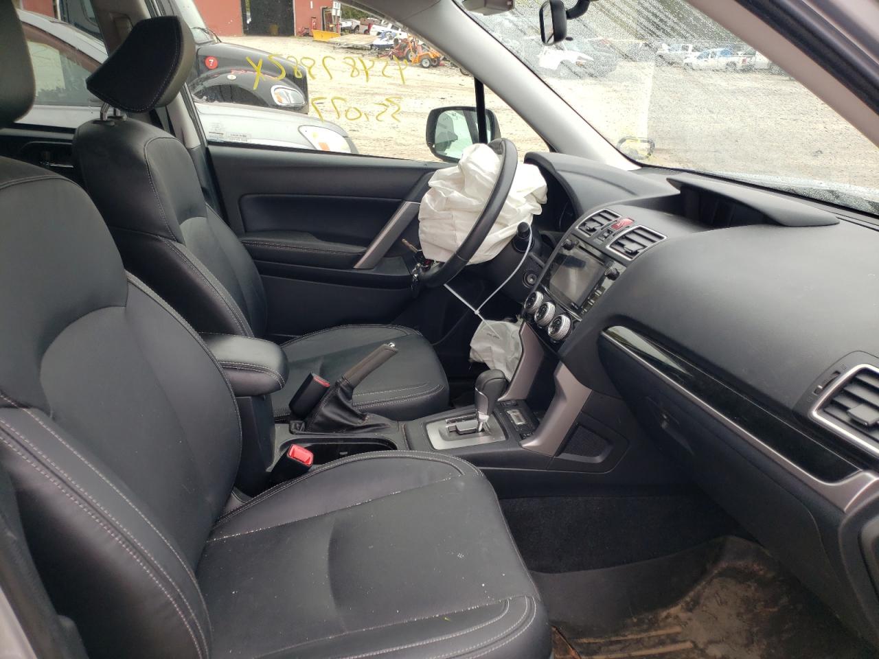 Photo 15 from auction – 2018 SUBARU FORESTER 2 with VIN JF2SJAJC2JH569862