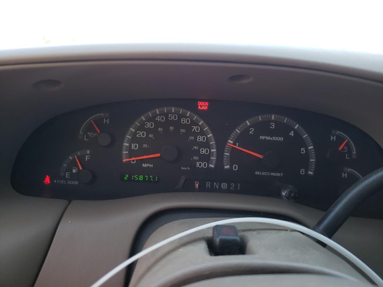 Photo 8 from auction – 2001 FORD F150 with VIN 2FTRX18L61CA45140