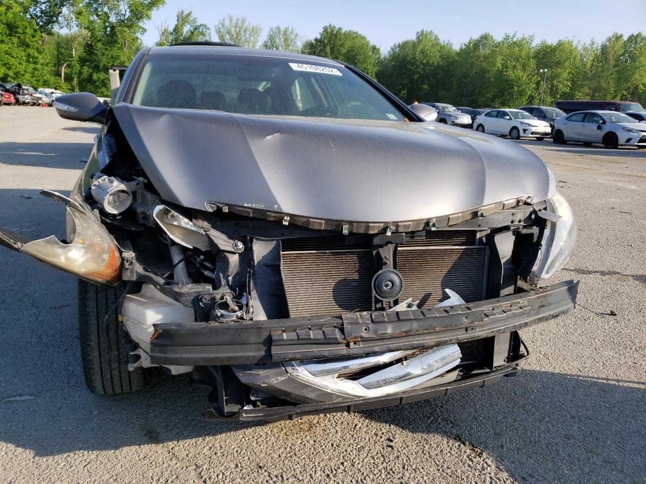 Photo 9 from auction – 2011 HYUNDAI SONATA SE with VIN 5NPEC4AC0BH133778