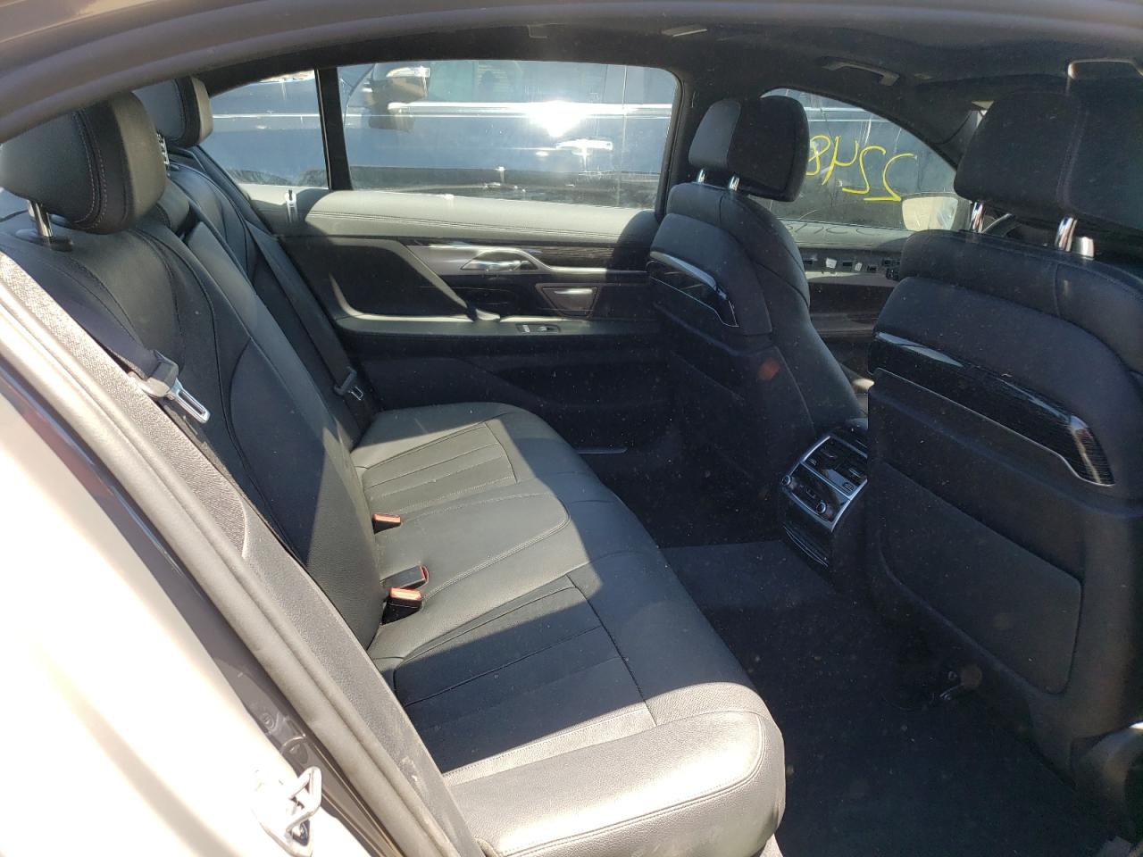 Photo 6 from auction – 2020 BMW 740 I with VIN WBA7T2C00LGF96882