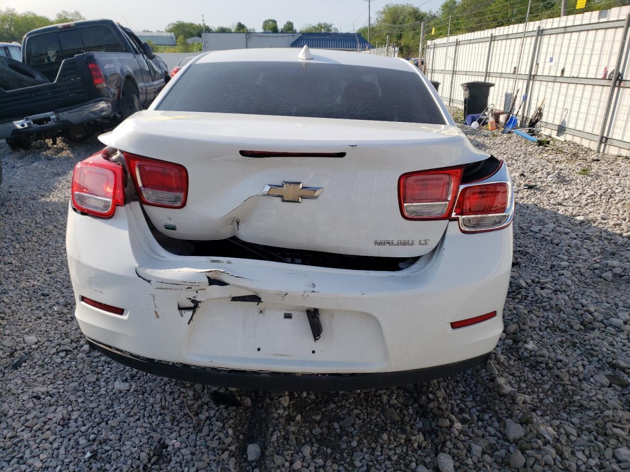 Photo 9 from auction – 2015 CHEVROLET MALIBU 1LT with VIN 1G11C5SL3FF317267
