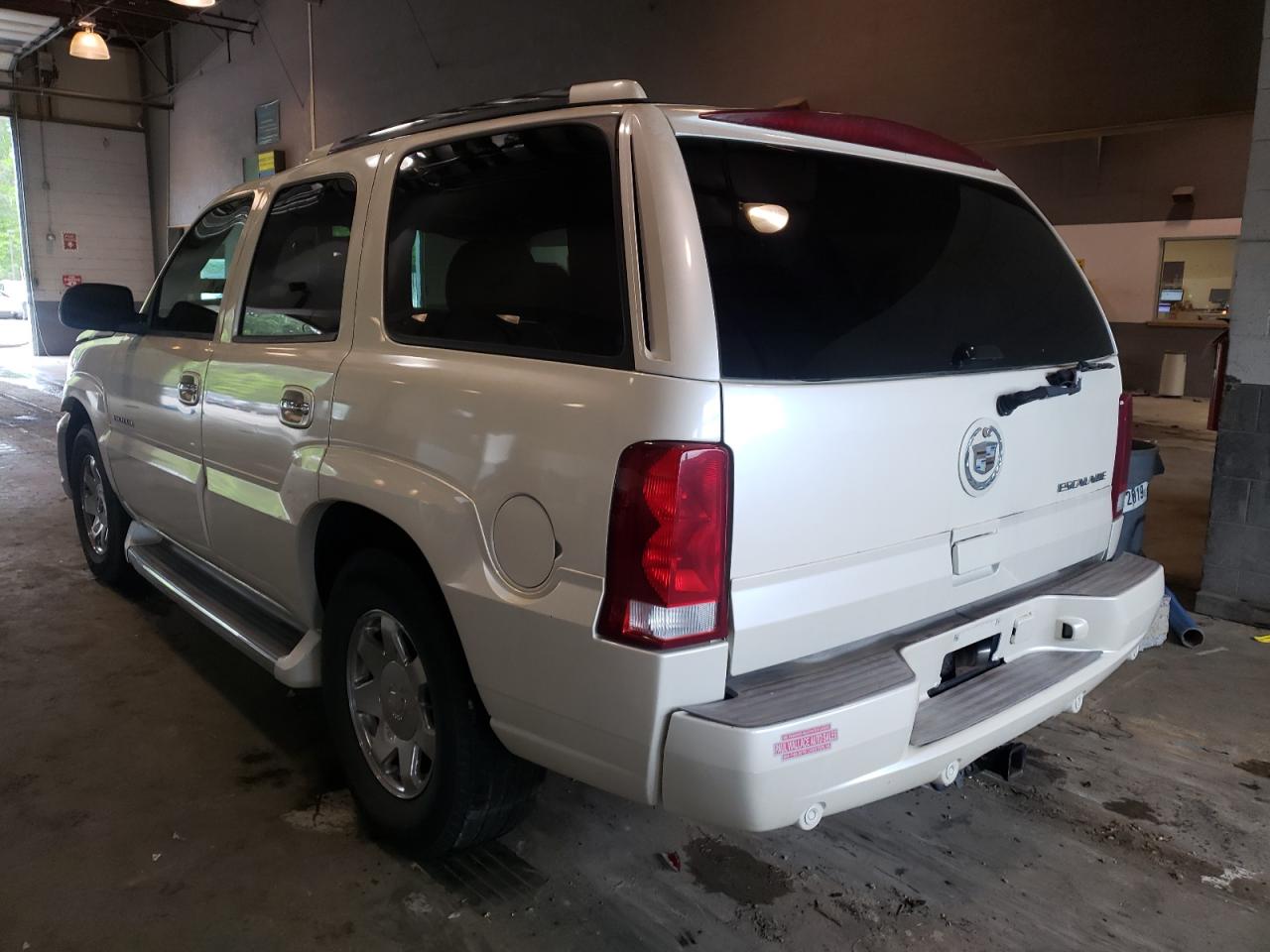 Photo 3 from auction – 2006 CADILLAC ESCALADE L with VIN 1GYEC63N06R107734