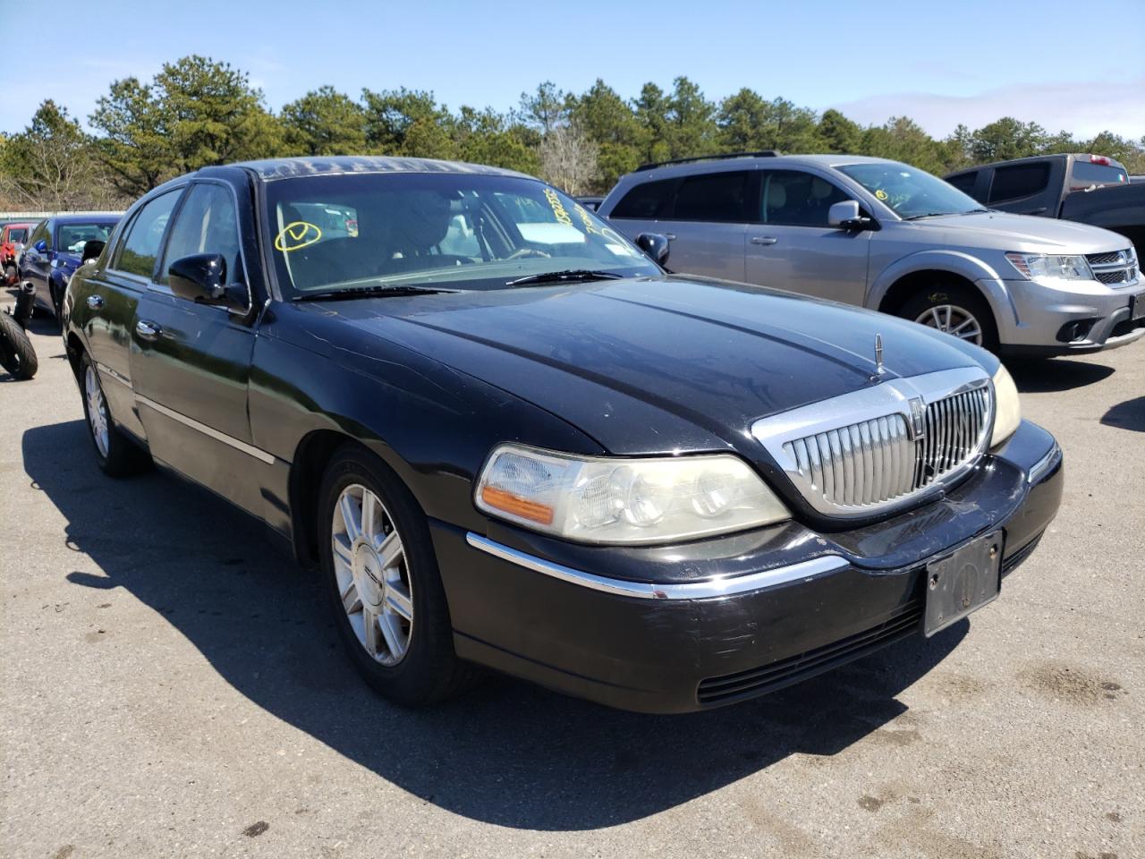LINCOLN TOWN CAR S 2011 with VIN 2LNBL8CV4BX750460 - Photo from auction
