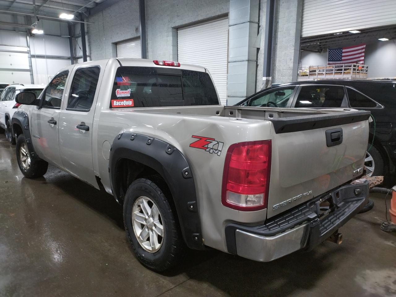 Photo 3 from auction – 2007 GMC NEW SIERRA with VIN 3GTEK13M47G545676