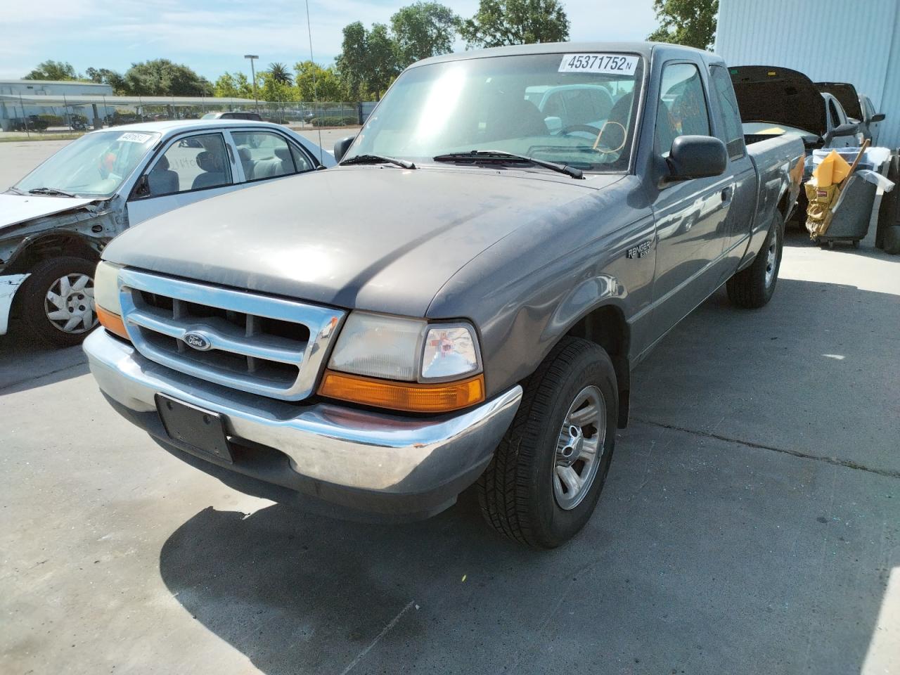 Photo 2 from auction – 2000 FORD RANGER SUP with VIN 1FTYR14VXYPB72480