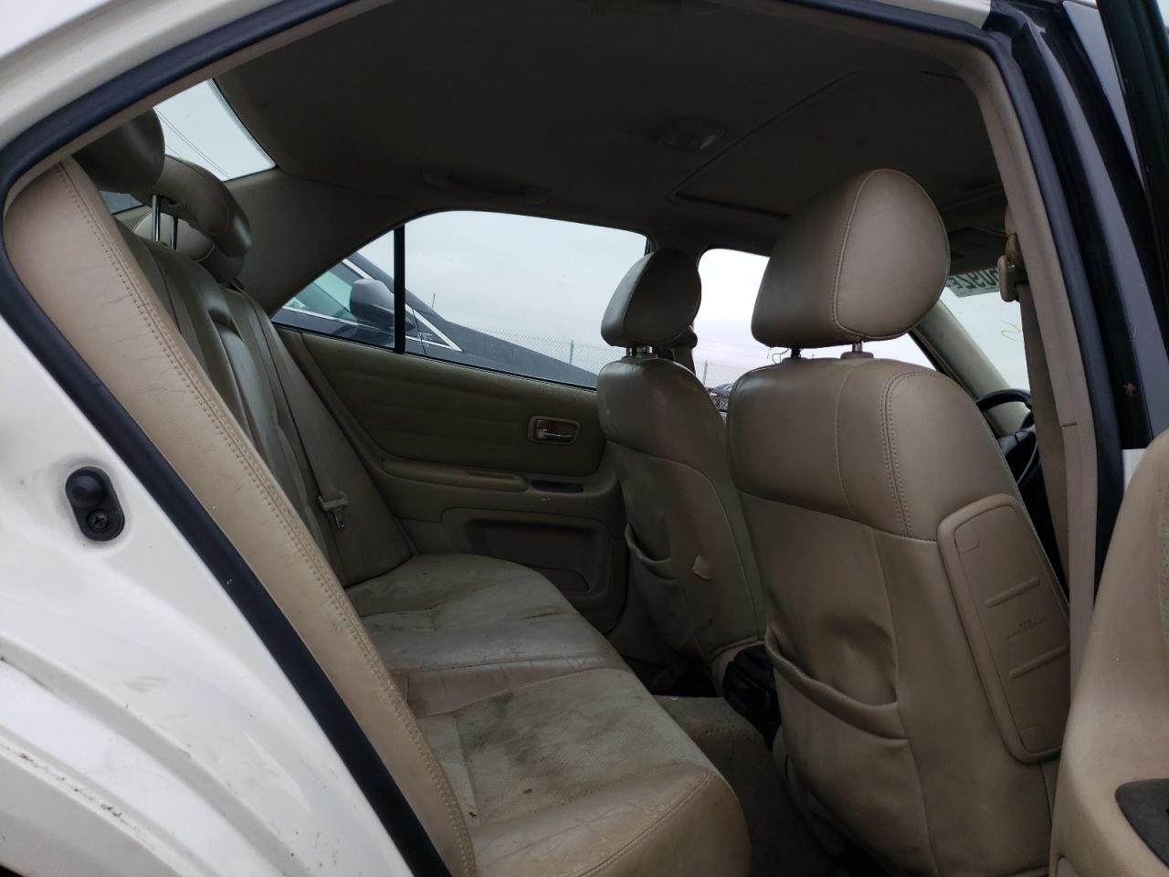 Photo 6 from auction – 2001 LEXUS IS 300 with VIN JTHBD182210005595
