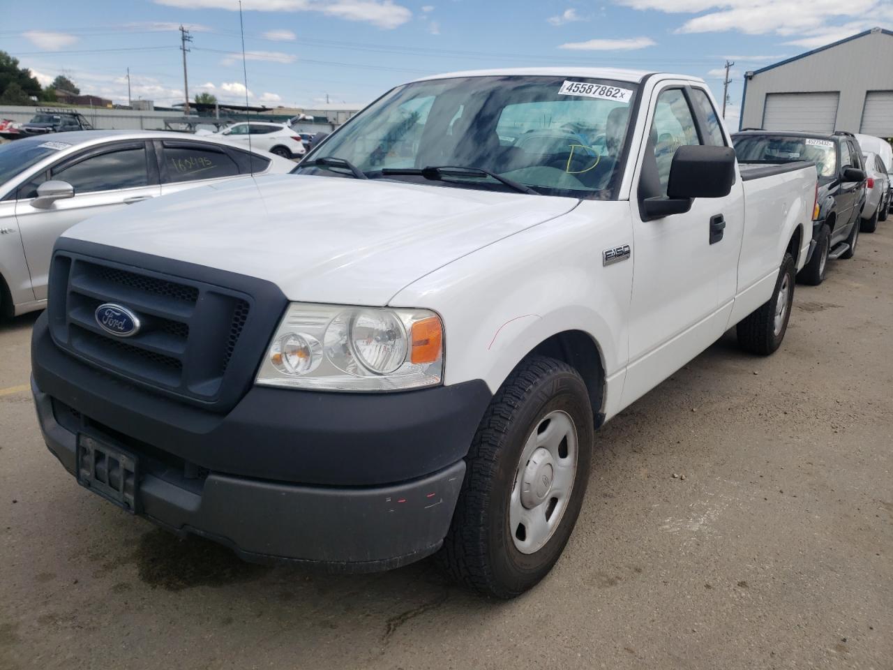 Photo 2 from auction – 2005 FORD F150 with VIN 1FTRF12285NB55223