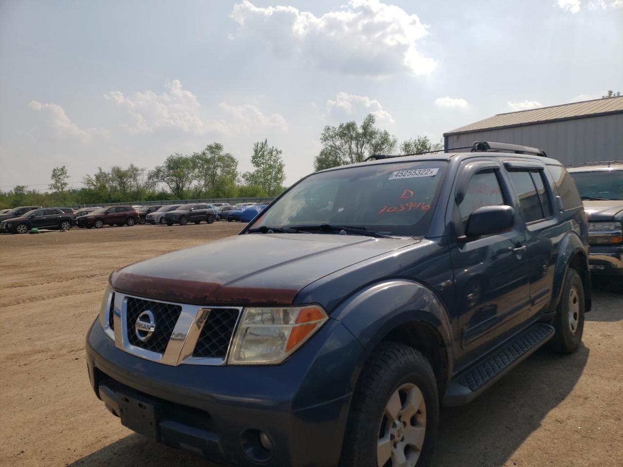Photo 2 from auction – 2005 NISSAN PATHFINDER with VIN 5N1AR18W95C703946