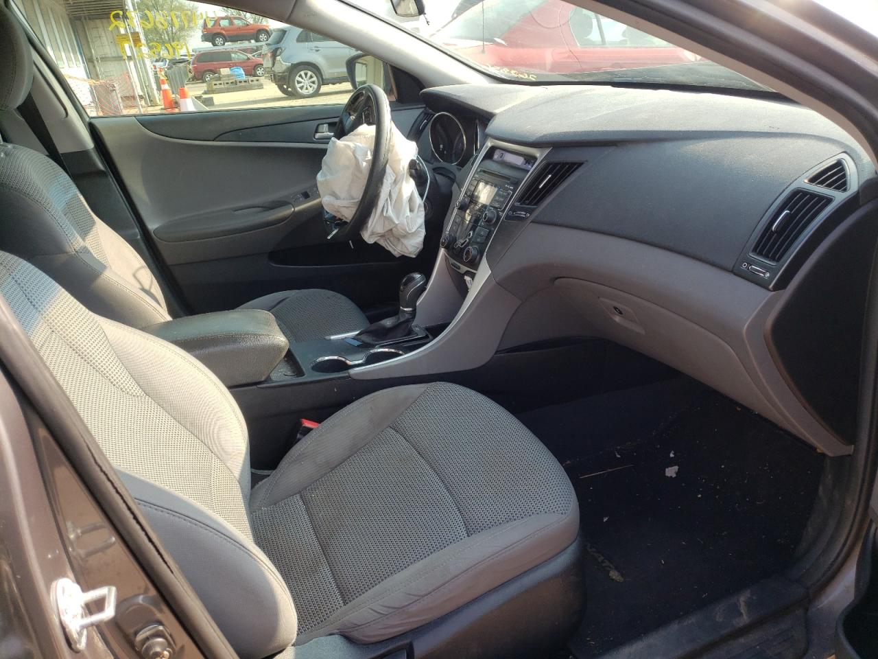 Photo 5 from auction – 2011 HYUNDAI SONATA GLS with VIN 5NPEB4AC4BH263856