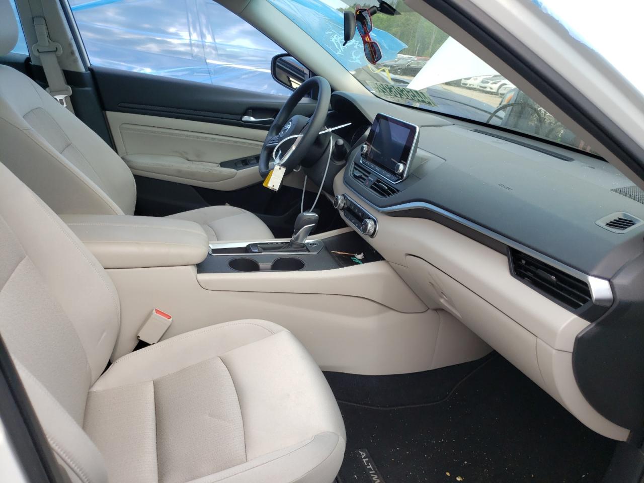 Photo 5 from auction – 2019 NISSAN ALTIMA S with VIN 1N4BL4BV6KC234103