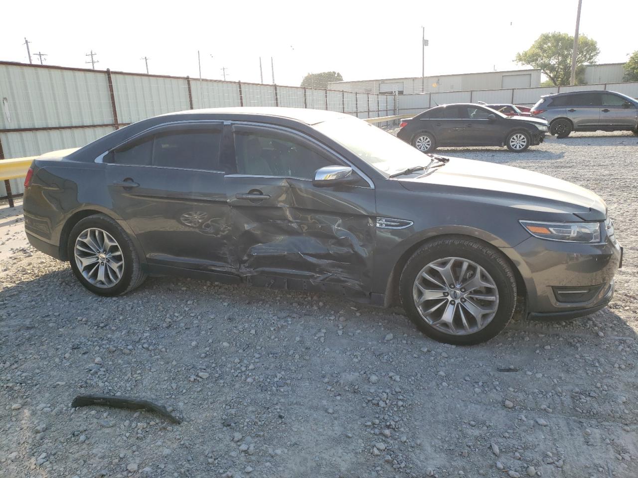 Photo 9 from auction – 2015 FORD TAURUS LIM with VIN 1FAHP2F8XFG146872