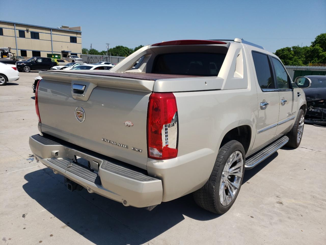 Photo 4 from auction – 2007 CADILLAC ESCALADE E with VIN 3GYFK628X7G313146