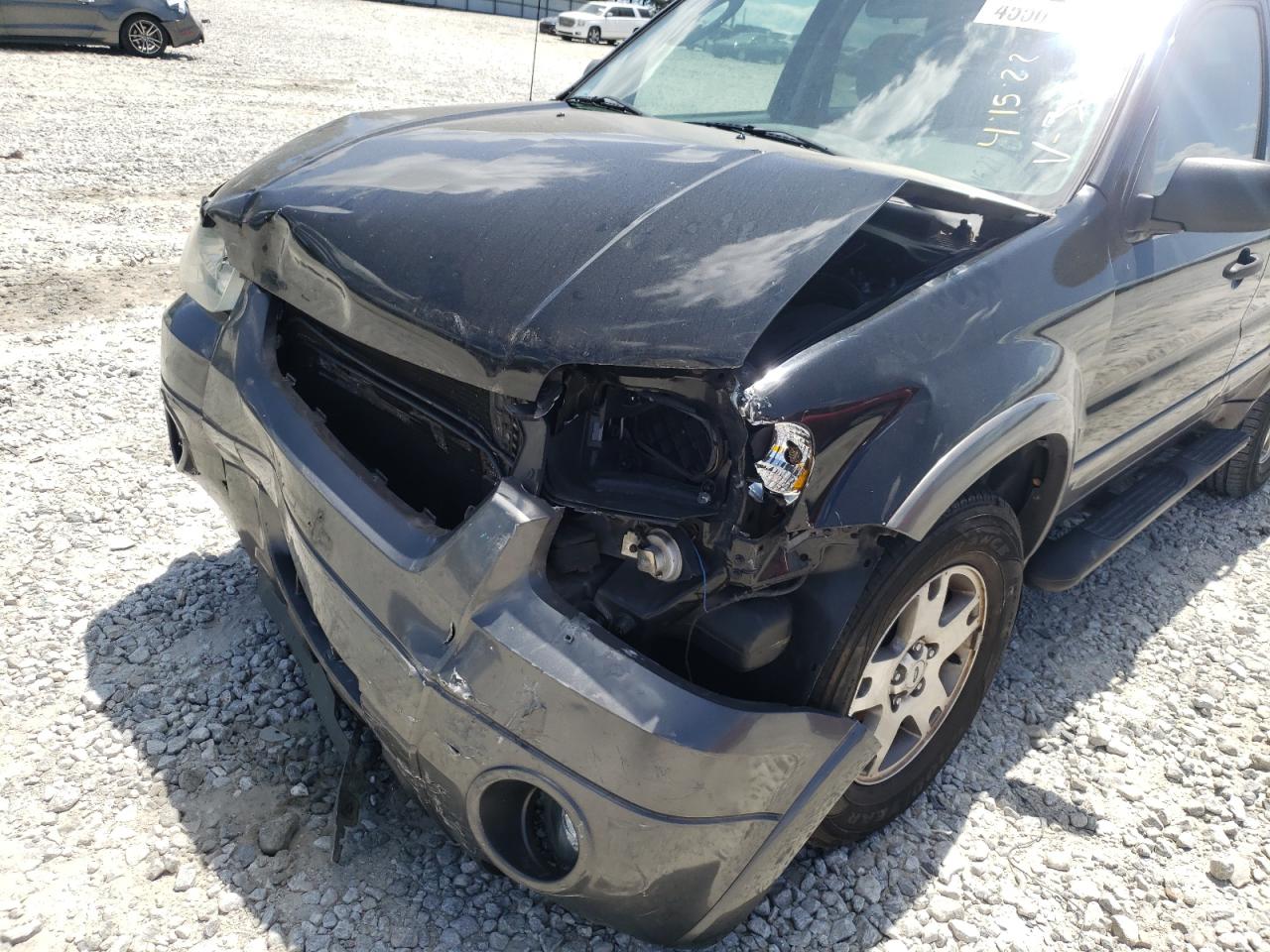 Photo 9 from auction – 2005 FORD ESCAPE XLT with VIN 1FMYU03185KA63236