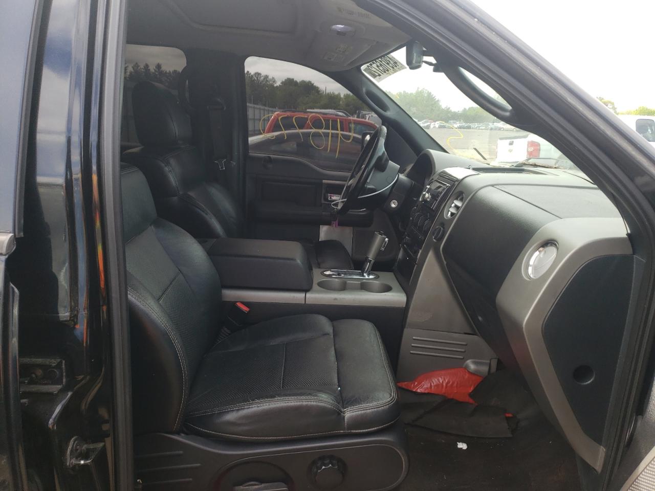 Photo 5 from auction – 2006 FORD F150 with VIN 1FTPW045X6KC30435