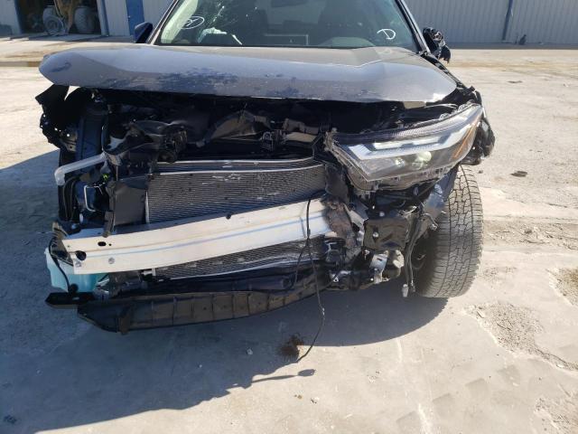 Photo 9 from auction – 2022 TOYOTA RAV4 with VIN 2T3W1RFV4NC176326