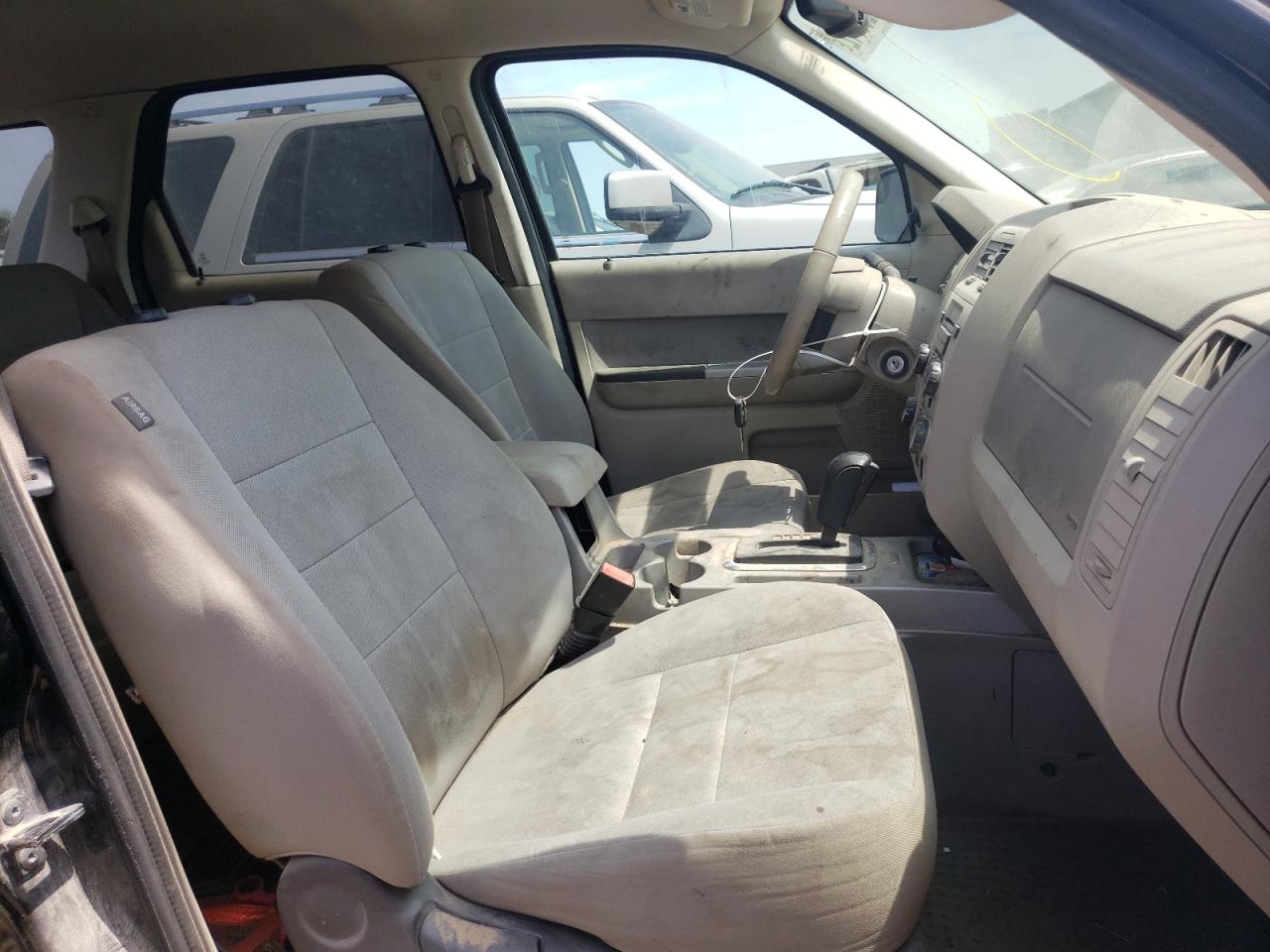 Photo 5 from auction – 2012 FORD ESCAPE XLT with VIN 1FMCU0DG1CKB34402