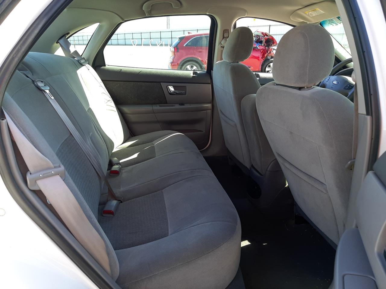 Photo 16 from auction – 2003 FORD TAURUS SE with VIN 1FAFP53U23G102905
