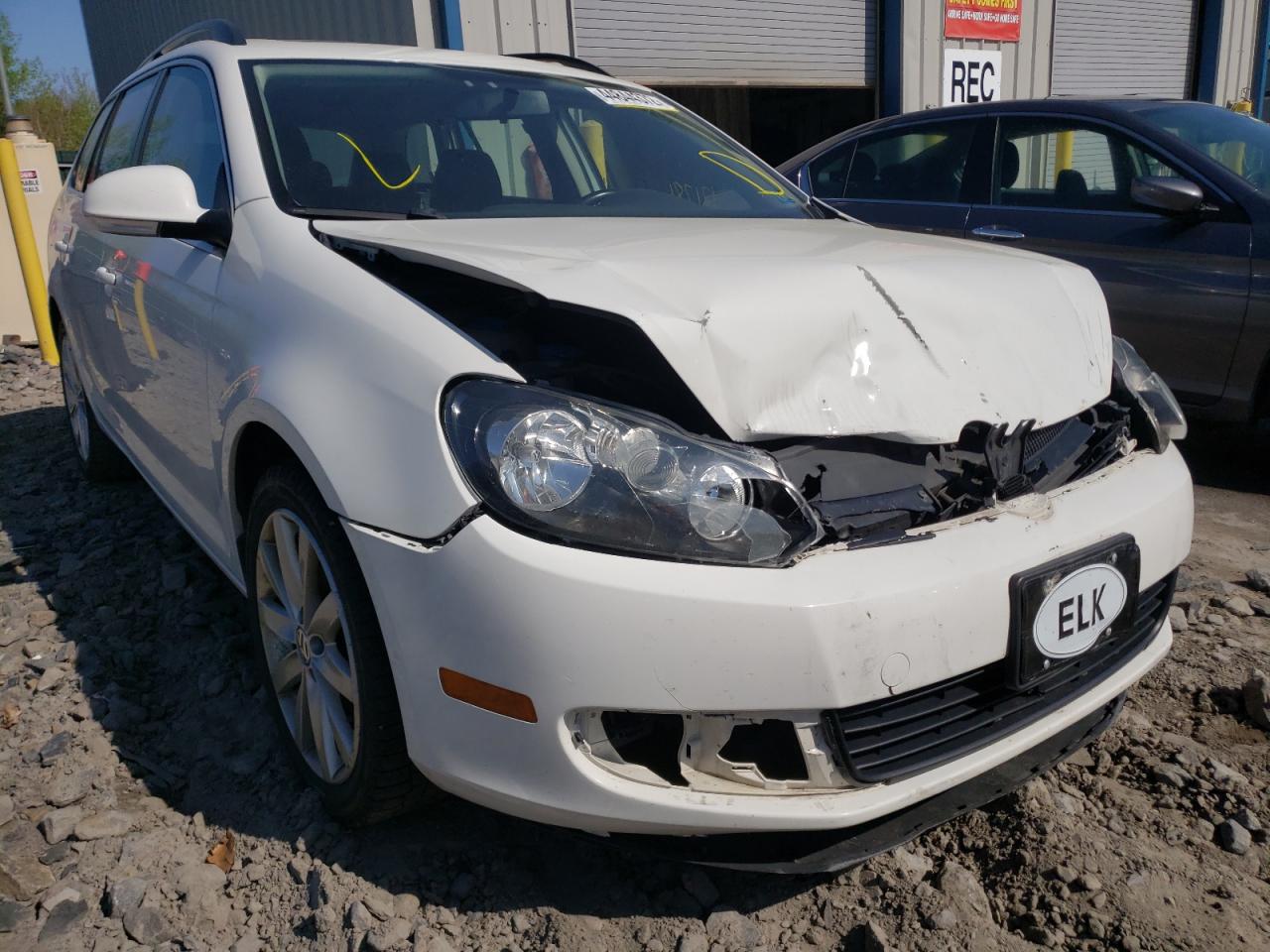 VOLKSWAGEN JETTA S 2011 with VIN 3VWPZ7AJ3BM632153 - Photo from auction