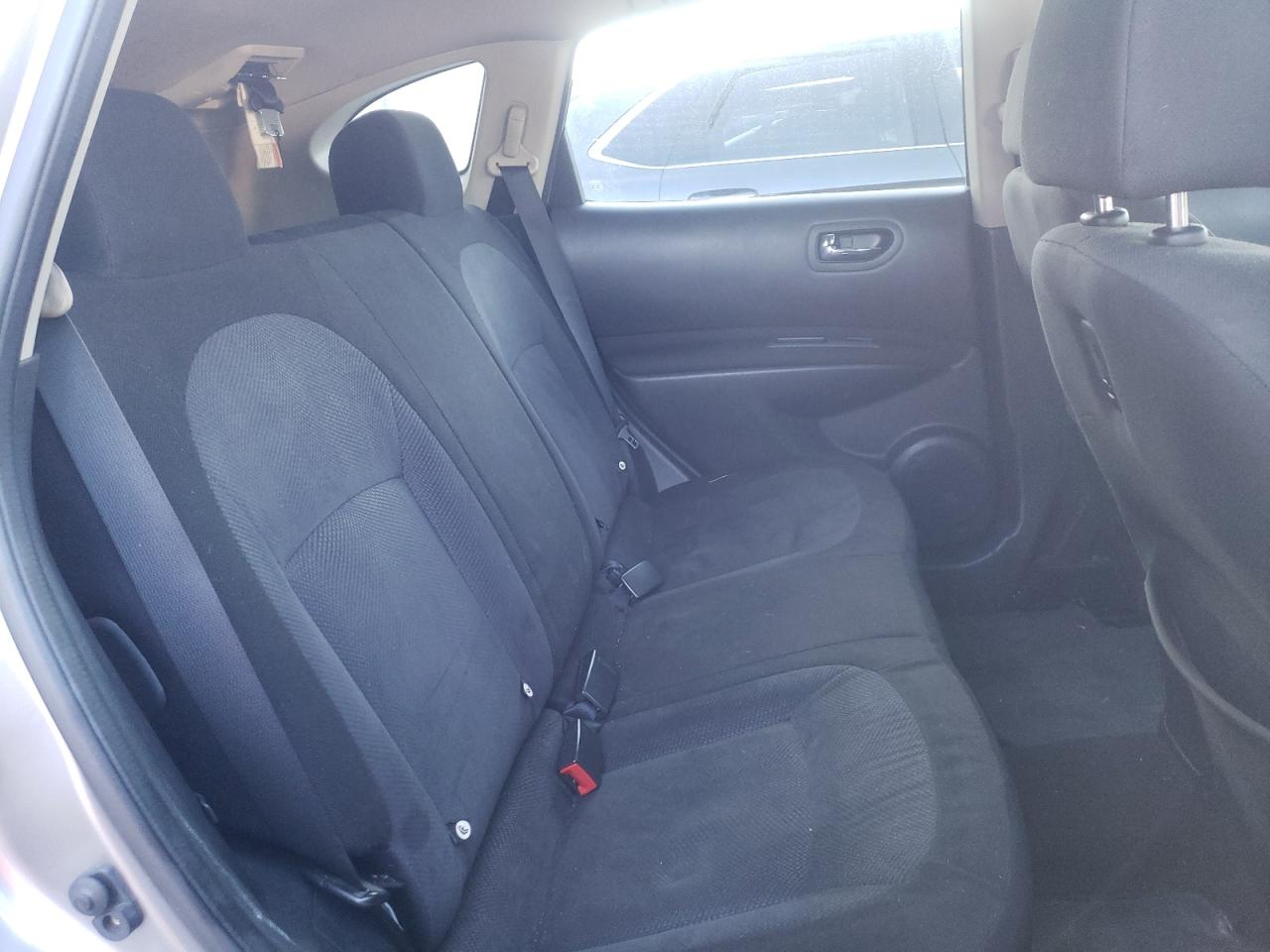 Photo 6 from auction – 2011 NISSAN ROGUE S with VIN JN8AS5MT3BW178540