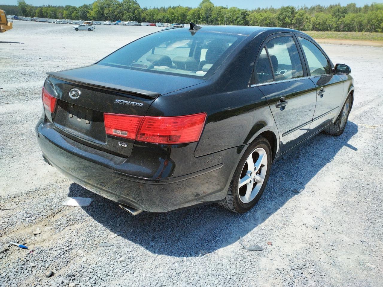 Photo 4 from auction – 2009 HYUNDAI SONATA SE with VIN 5NPEU46F29H522271