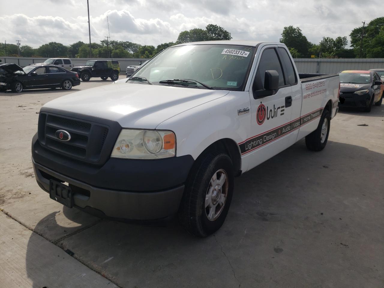 Photo 2 from auction – 2006 FORD F150 with VIN 1FTRF12W96NA36522