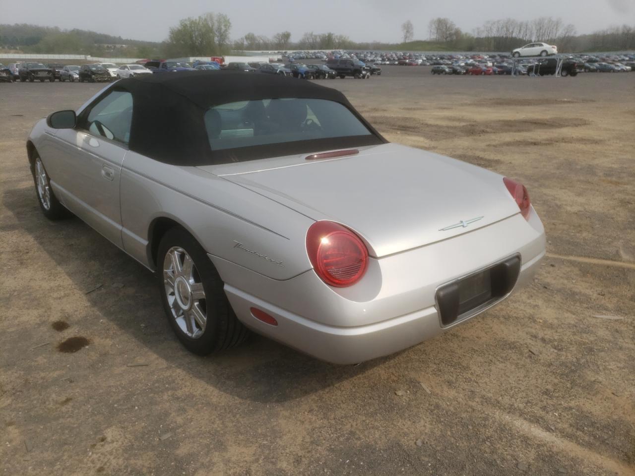 Photo 3 from auction – 2005 FORD THUNDERBIR with VIN 1FAHP60A15Y103534
