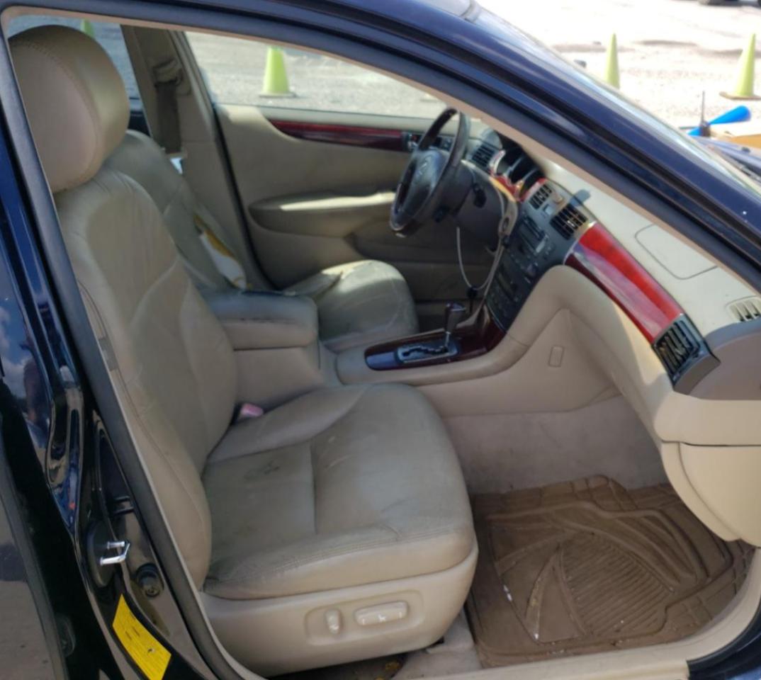 Photo 5 from auction – 2004 LEXUS ES 330 with VIN JTHBA30G145015974