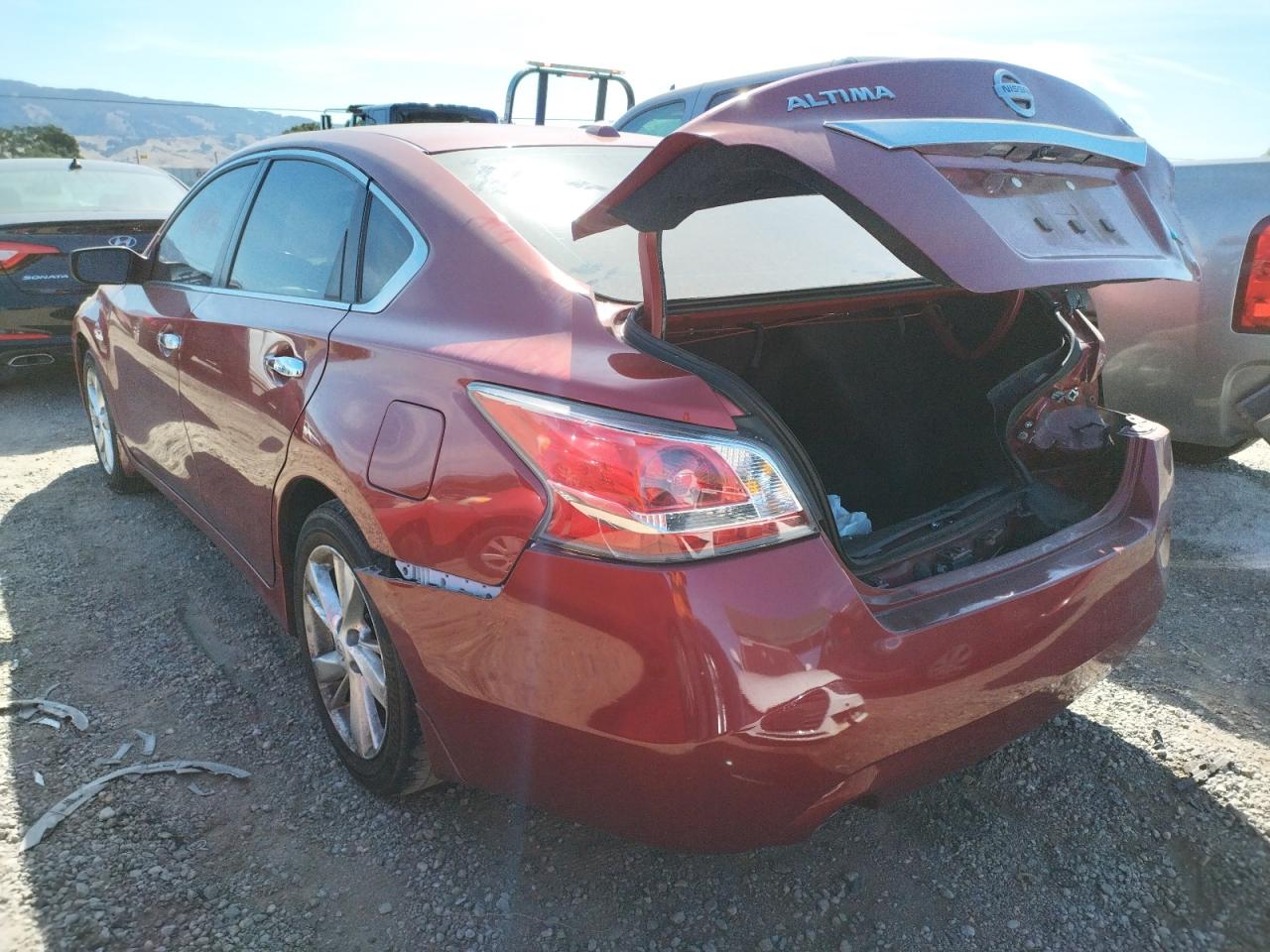 Photo 3 from auction – 2014 NISSAN ALTIMA 2.5 with VIN 1N4AL3AP5EN207489
