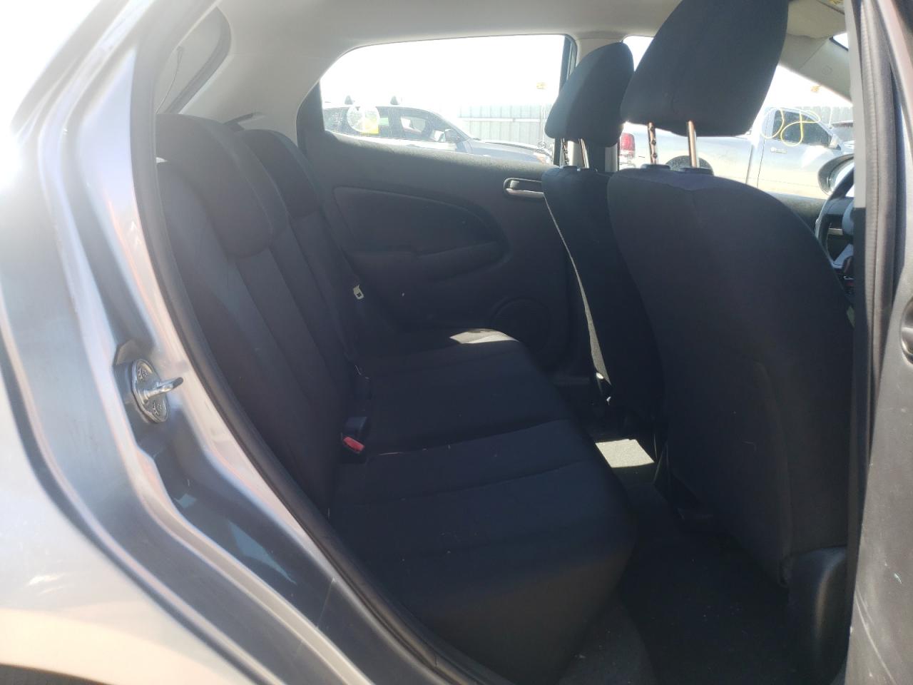 Photo 6 from auction – 2011 MAZDA MAZDA2 with VIN JM1DE1HY5B0127252