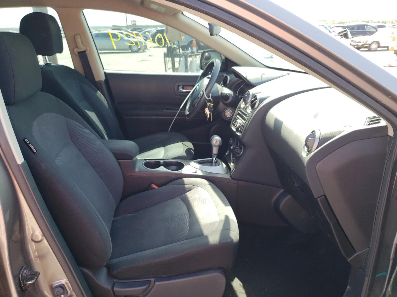 Photo 5 from auction – 2013 NISSAN ROGUE S with VIN JN8AS5MT9DW552863