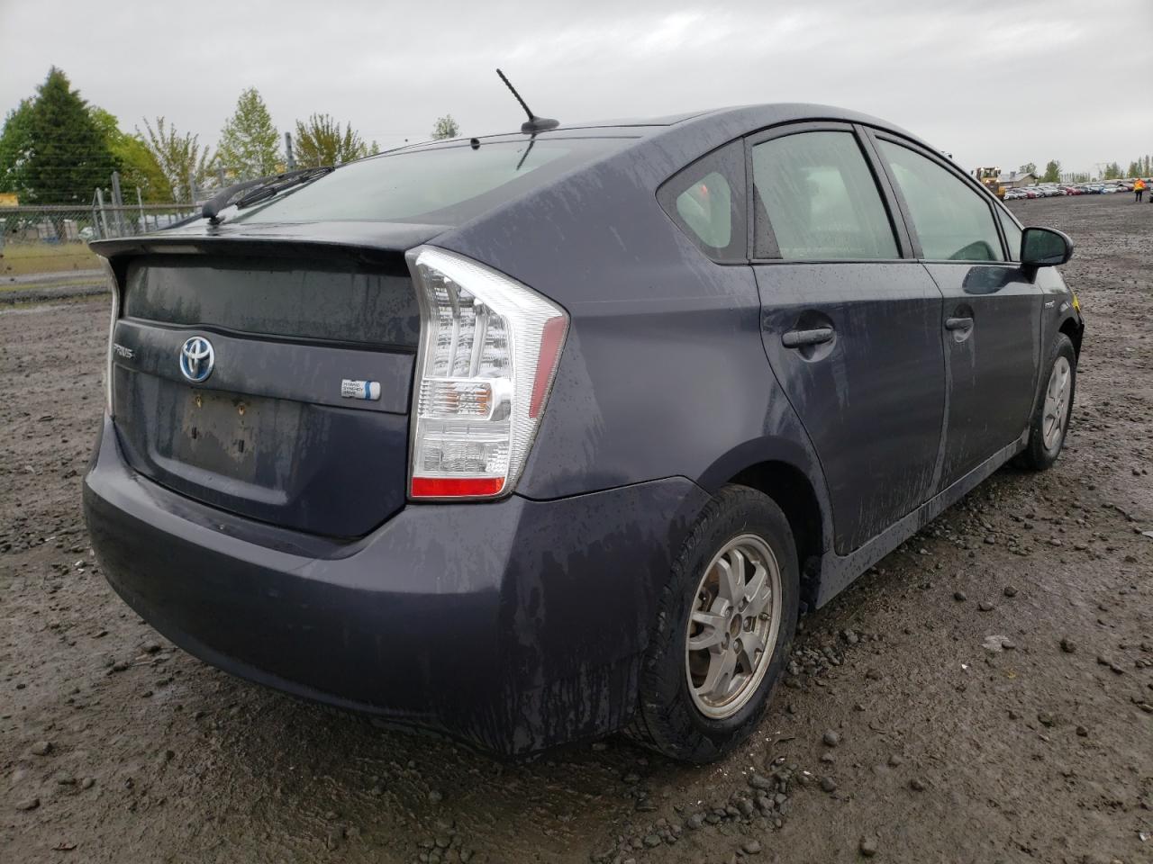 Photo 4 from auction – 2011 TOYOTA PRIUS with VIN JTDKN3DU0B0311200