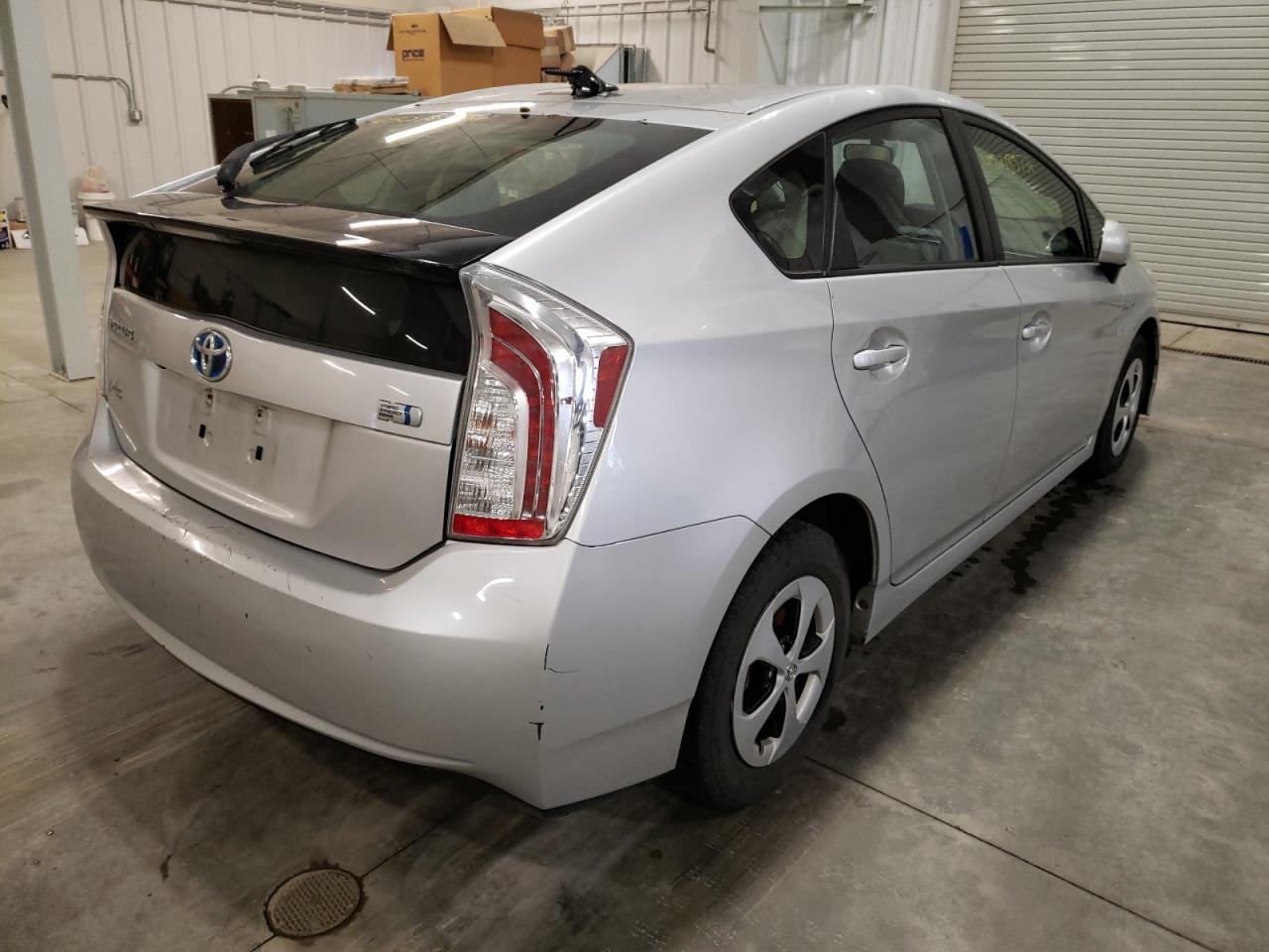 Photo 4 from auction – 2012 TOYOTA PRIUS with VIN JTDKN3DU8C0335987