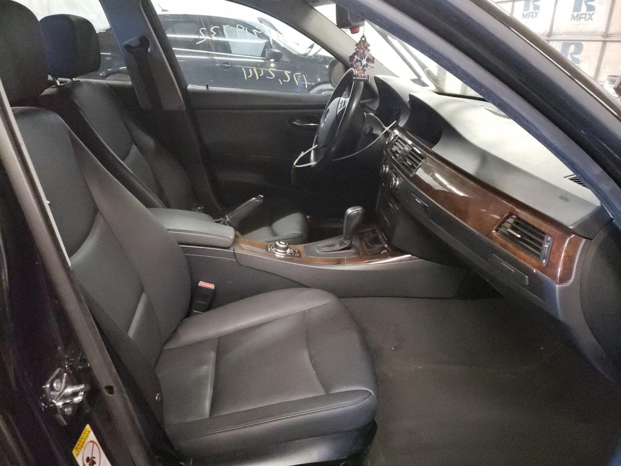 Photo 5 from auction – 2009 BMW 328 XI with VIN WBAPK73529A450875