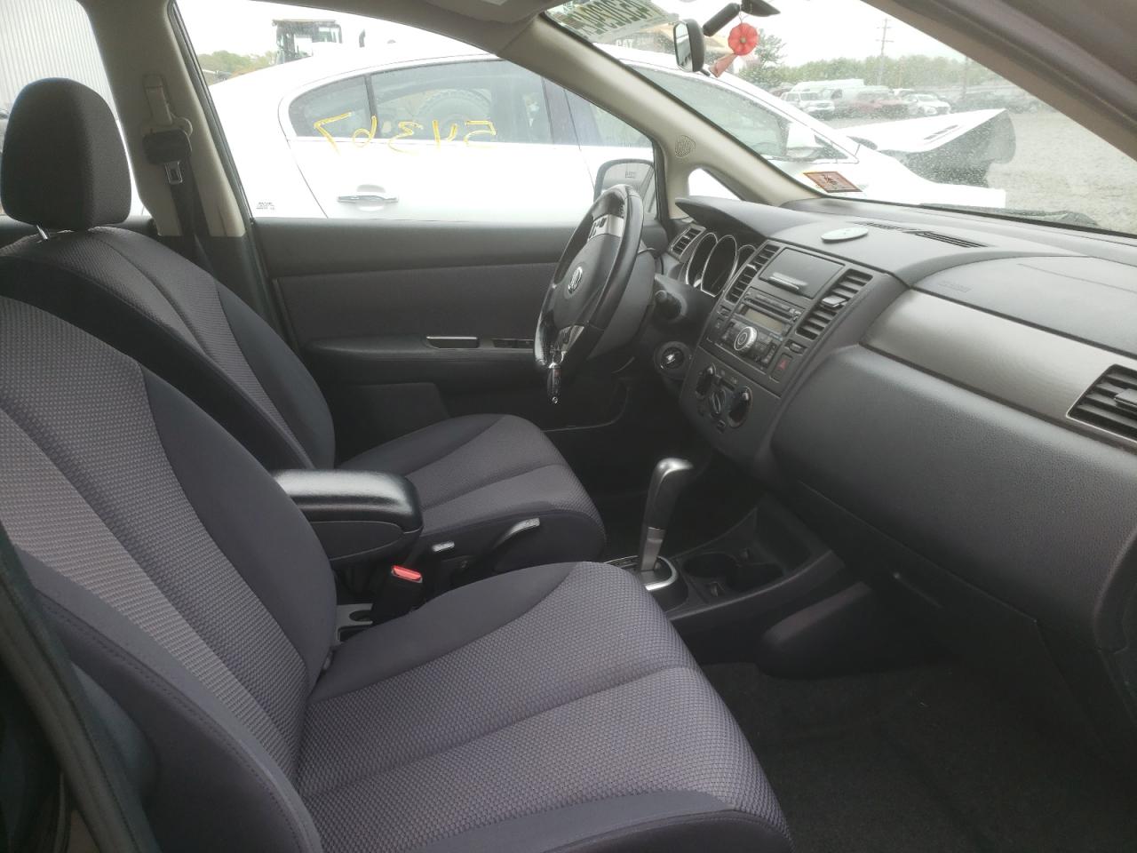Photo 5 from auction – 2009 NISSAN VERSA S with VIN 3N1BC13EX9L410367