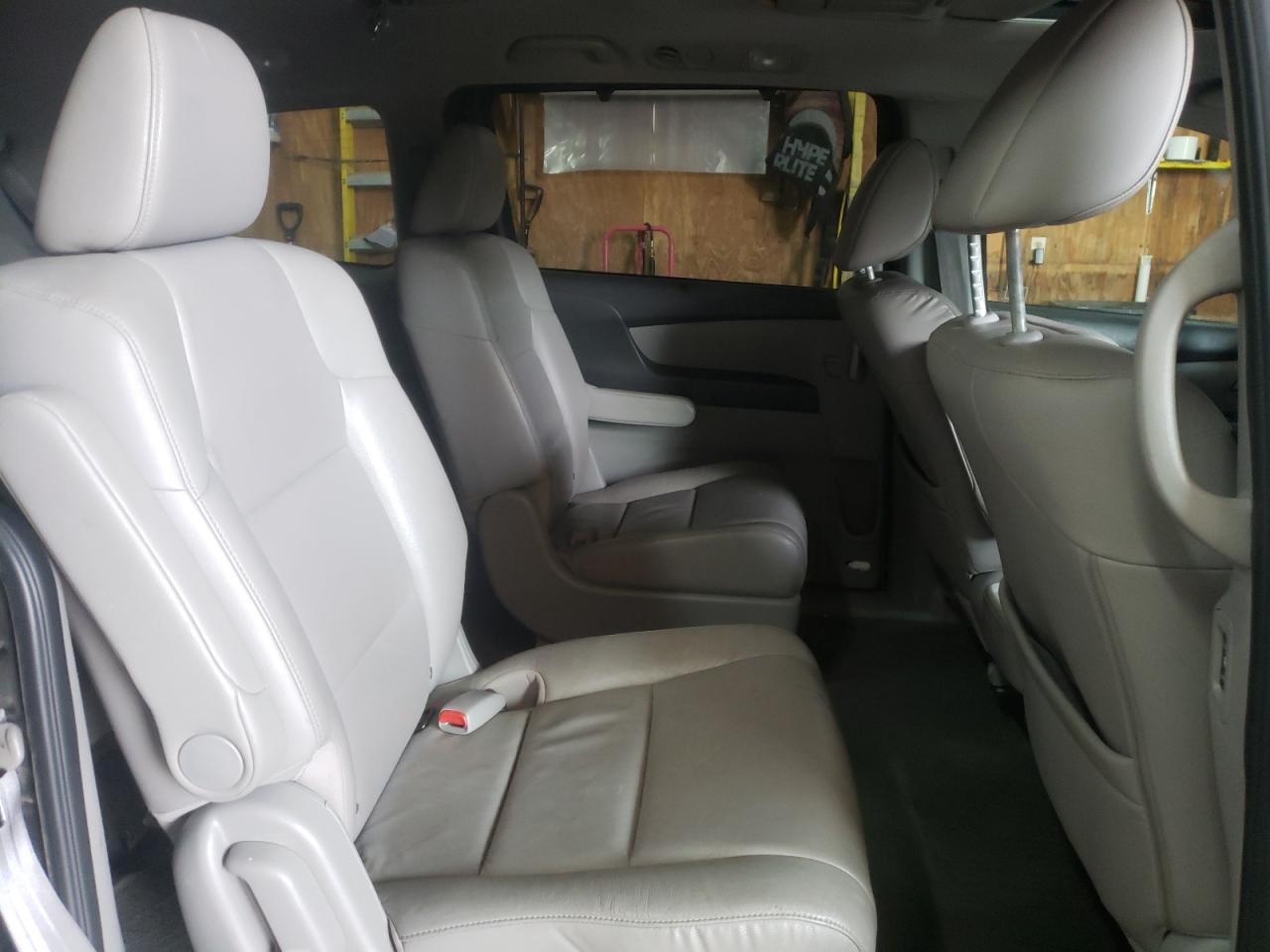 Photo 6 from auction – 2011 HONDA ODYSSEY TO with VIN 5FNRL5H91BB057262