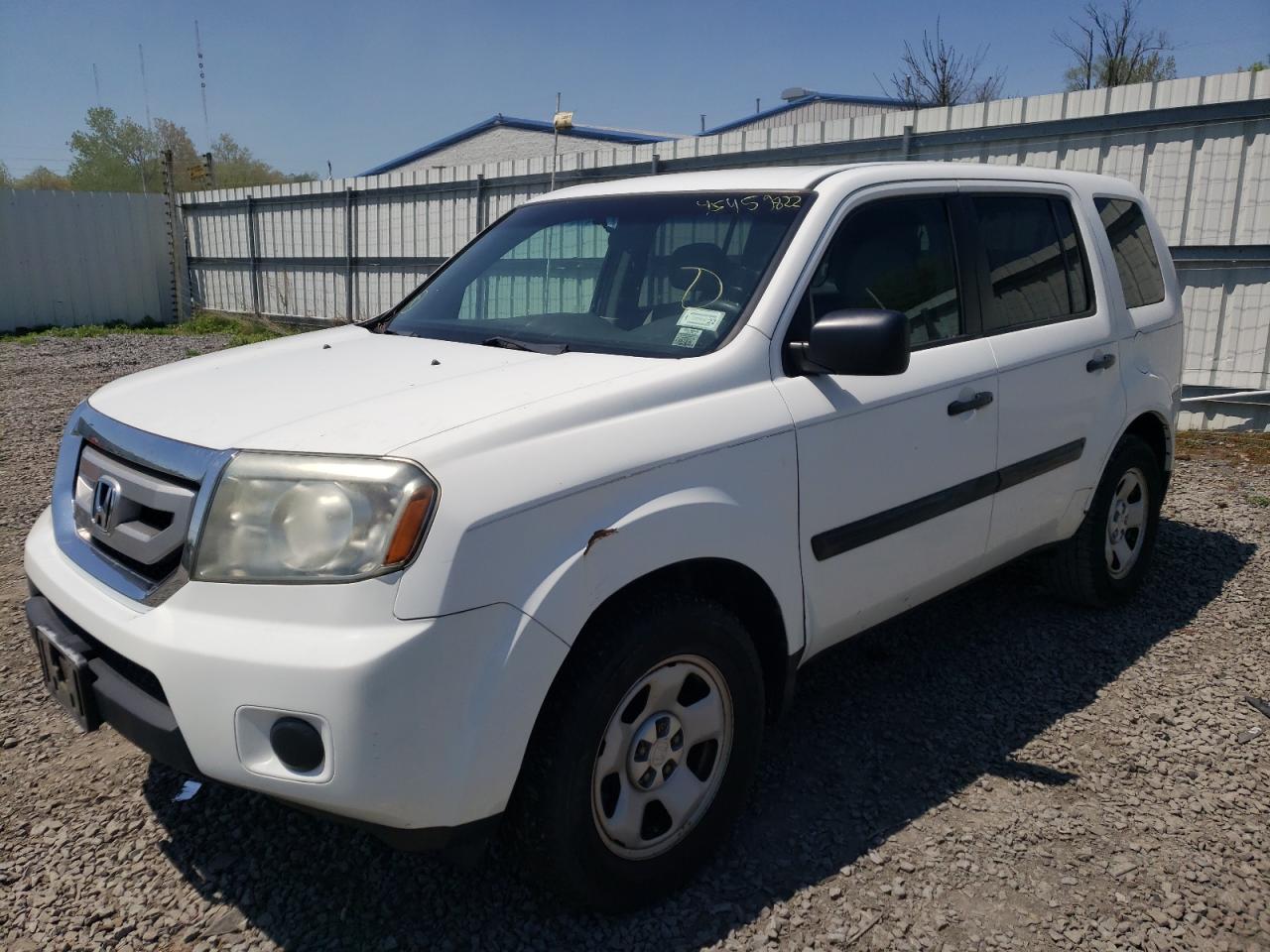 Photo 2 from auction – 2011 HONDA PILOT LX with VIN 5FNYF3H22BB024166