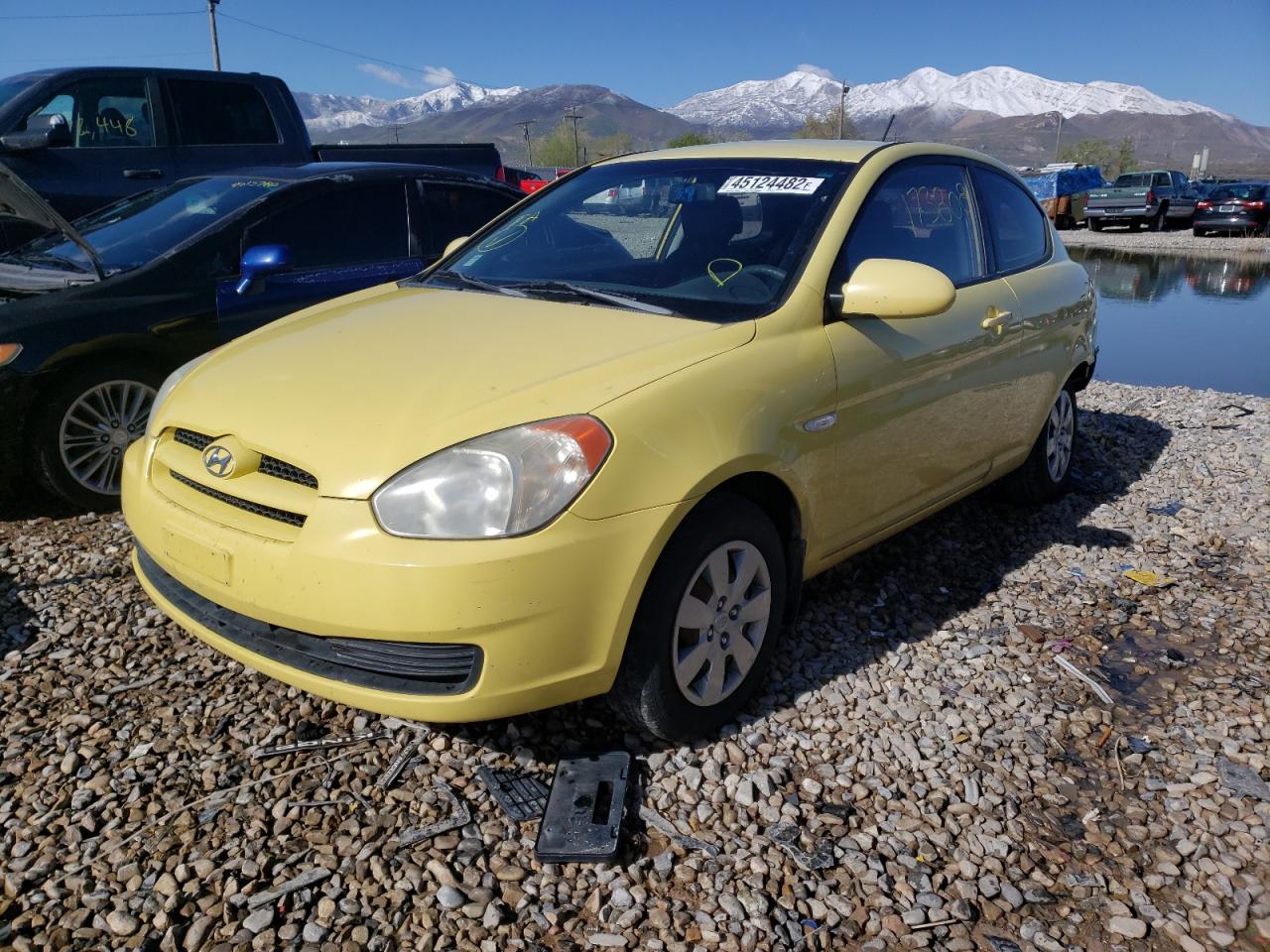 Photo 2 from auction – 2009 HYUNDAI ACCENT GS with VIN KMHCM36C19U125109