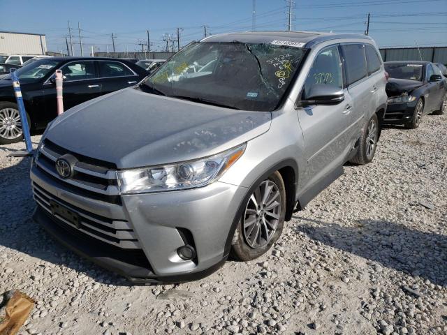 Photo 2 from auction – 2019 TOYOTA HIGHLANDER with VIN 5TDJZRFH6KS592905