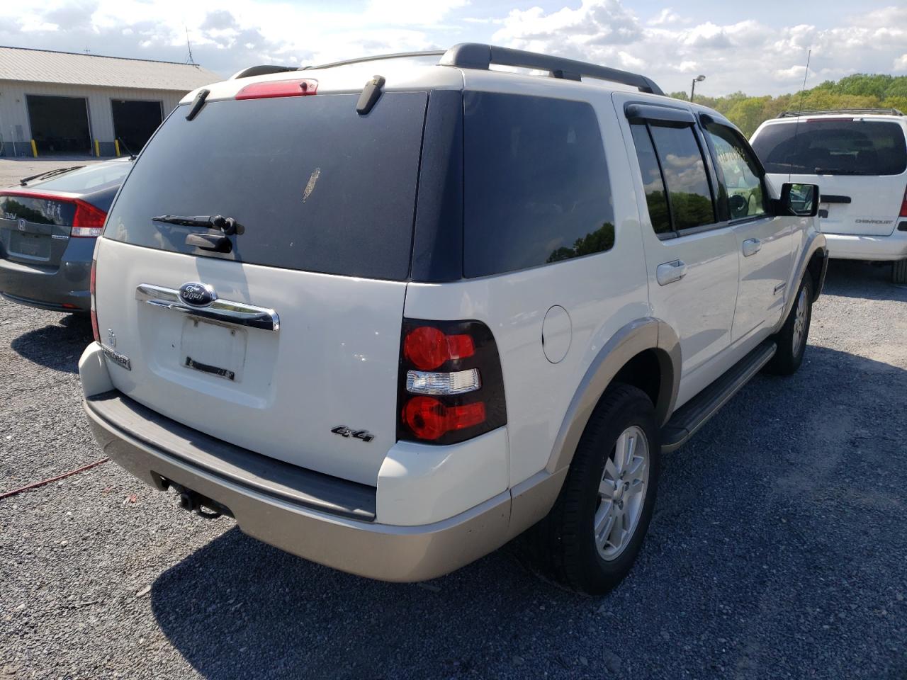 Photo 4 from auction – 2008 FORD EXPLORER E with VIN 1FMEU74E48UA39120