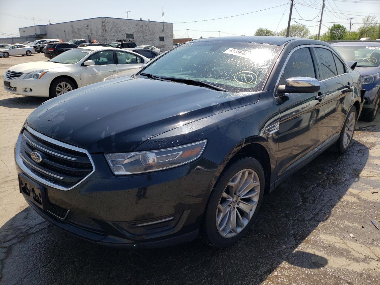 Photo 2 from auction – 2015 FORD TAURUS LIM with VIN 1FAHP2F82FG118712