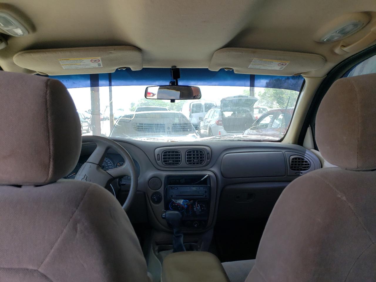 Photo 9 from auction – 2004 CHEVROLET TRAILBLAZE with VIN 1GNDS13S142202605