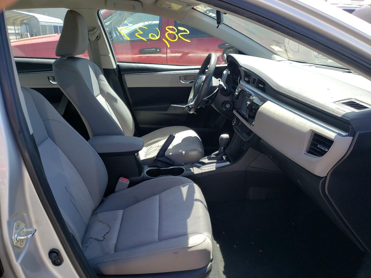 Photo 5 from auction – 2014 TOYOTA COROLLA L with VIN 5YFBURHE5EP128040