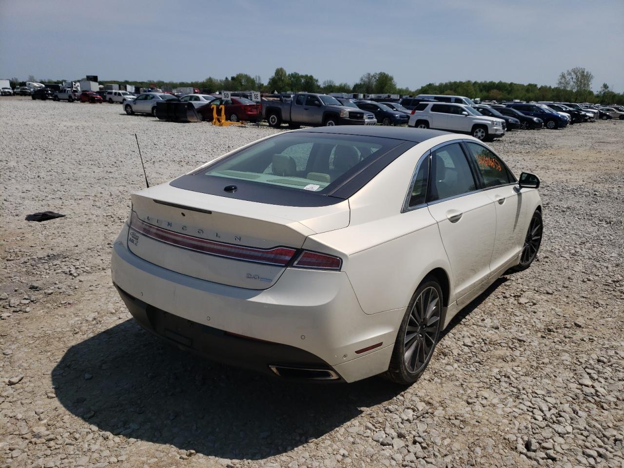 Photo 4 from auction – 2013 LINCOLN MKZ with VIN 3LN6L2G98DR815680
