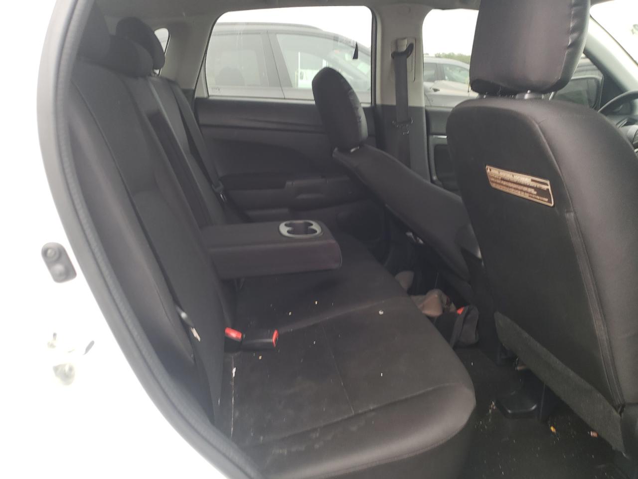 Photo 6 from auction – 2015 MITSUBISHI OUTLANDER with VIN 4A4AR3AU4FE003792