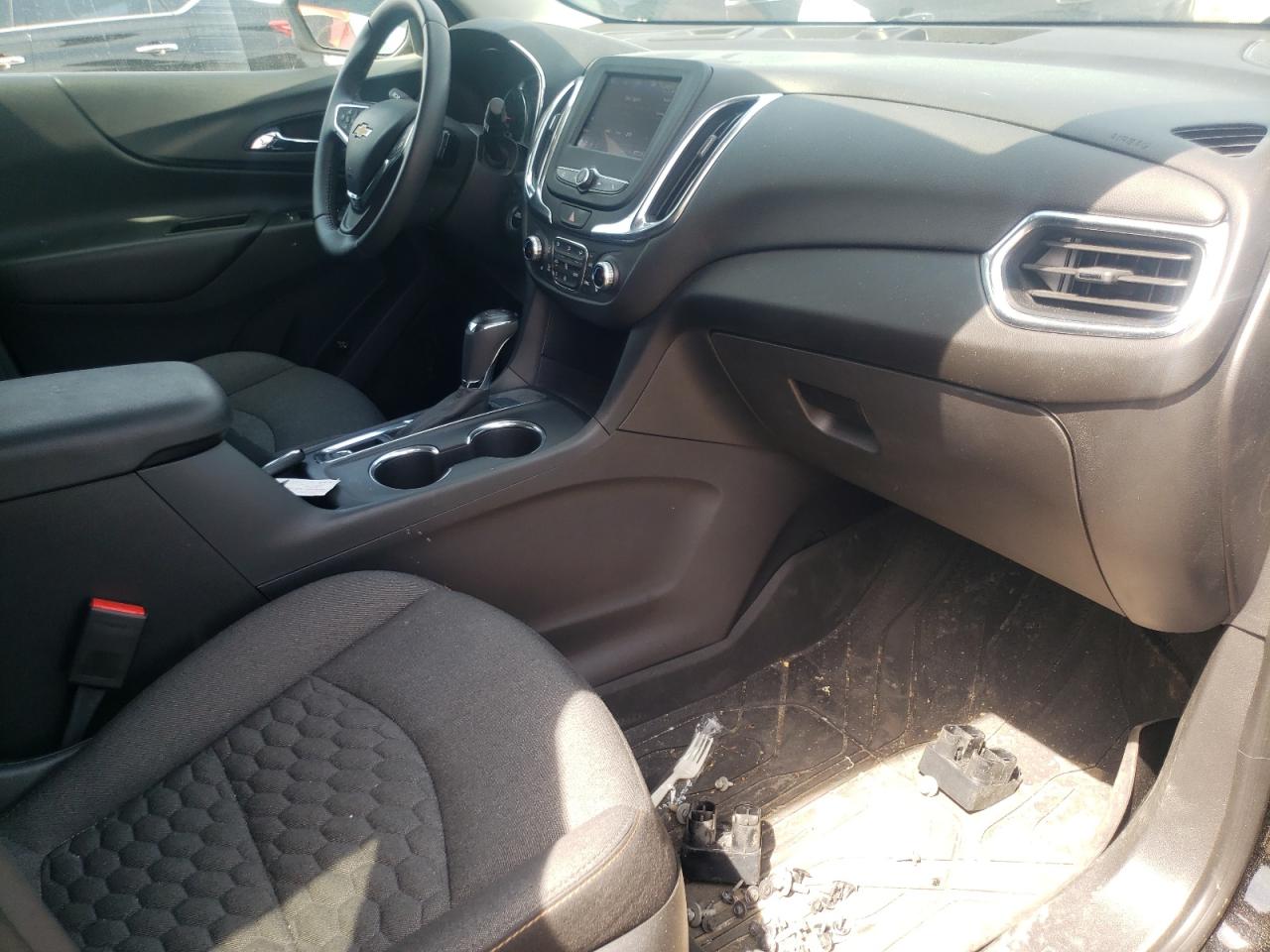 Photo 5 from auction – 2020 CHEVROLET EQUINOX LT with VIN 3GNAXJEV1LL295862
