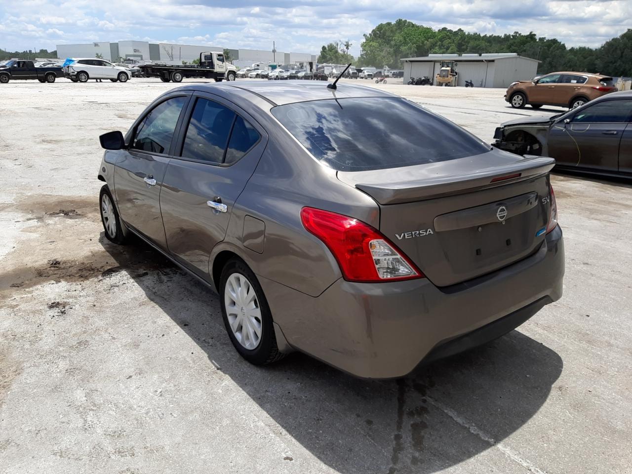 Photo 3 from auction – 2015 NISSAN VERSA S with VIN 3N1CN7AP4FL830840