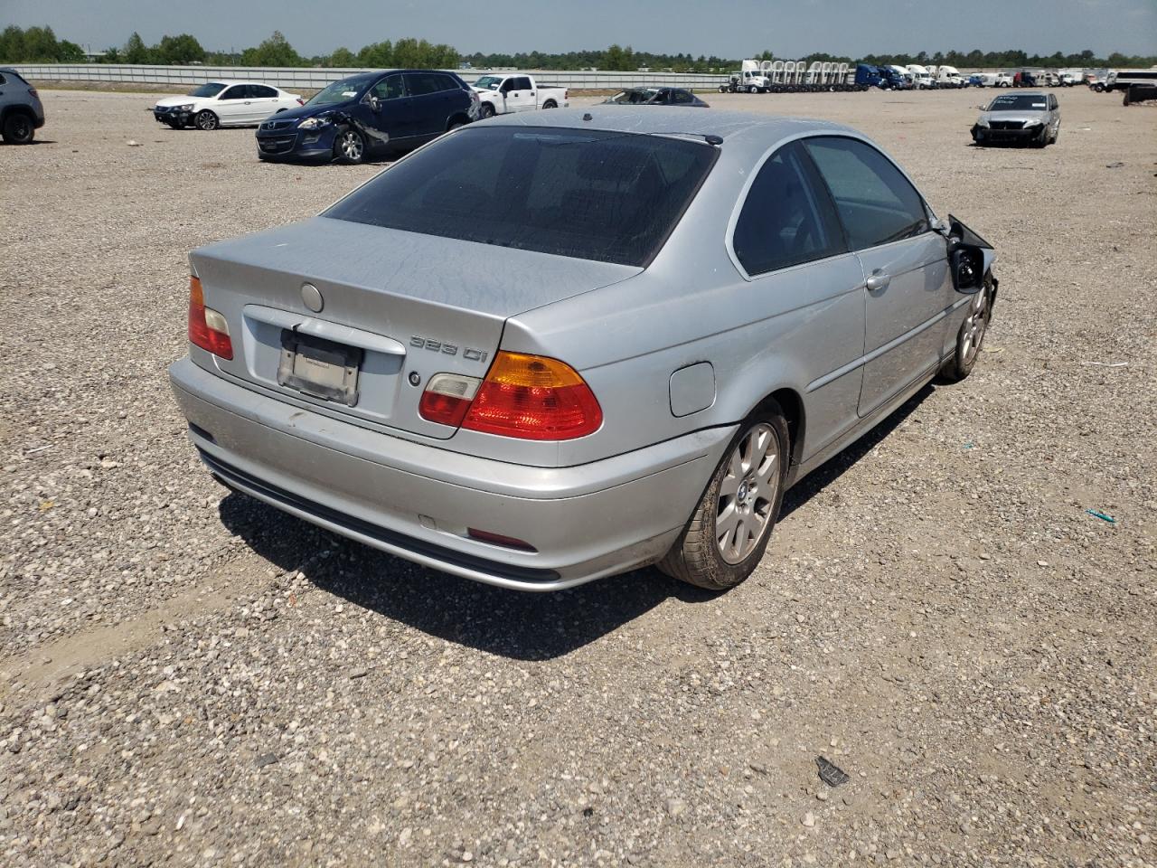Photo 4 from auction – 2000 BMW 323 CI with VIN WBABM3340YJN85162